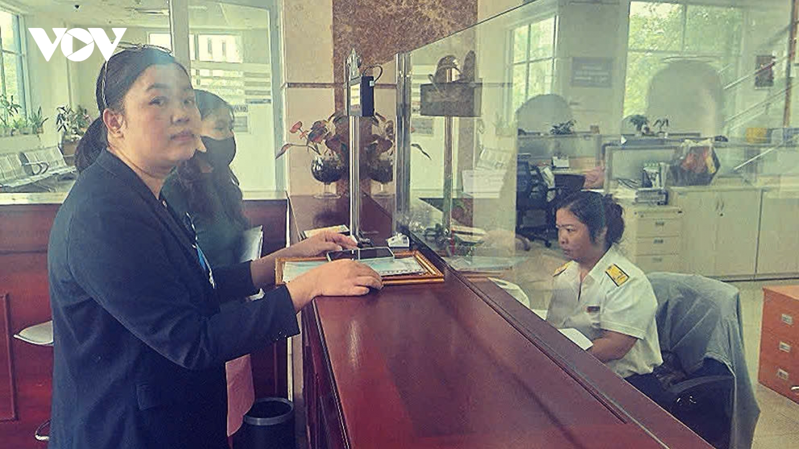 Tính thuế 20% trên lợi nhuận chuyển nhượng bất động sản - còn nhiều băn khoăn